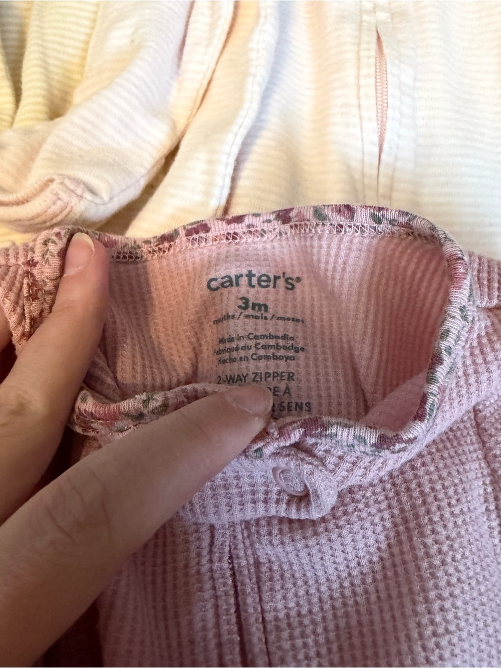 Lot Of (12) 0-3 month Girl Zipper Onesie - Picture 7 of 7